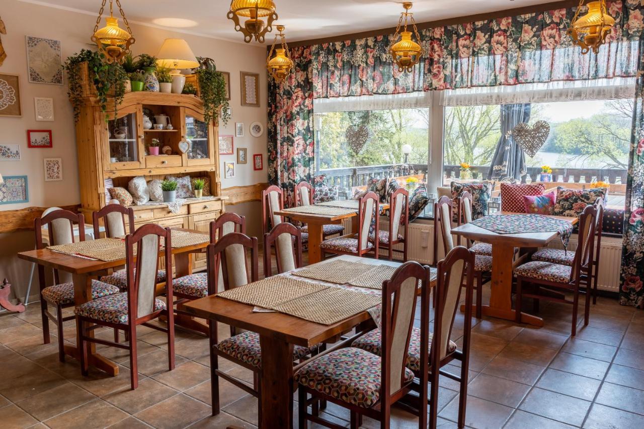 Gosciniec Skolimowka Restauracja I Pokoje Ze Sniadaniem Na Kaszubach Chmielno Exterior photo