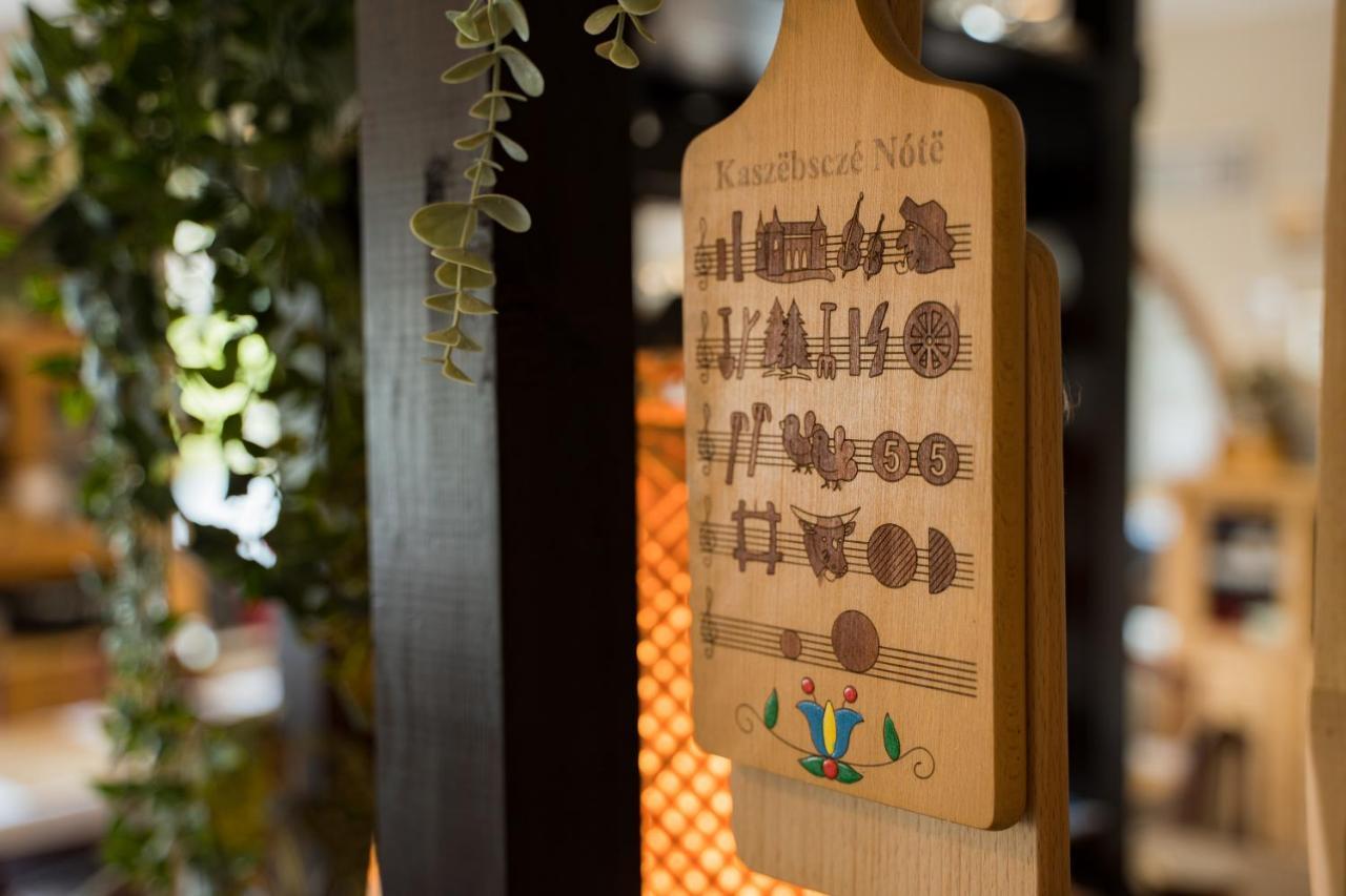 Gosciniec Skolimowka Restauracja I Pokoje Ze Sniadaniem Na Kaszubach Chmielno Exterior photo